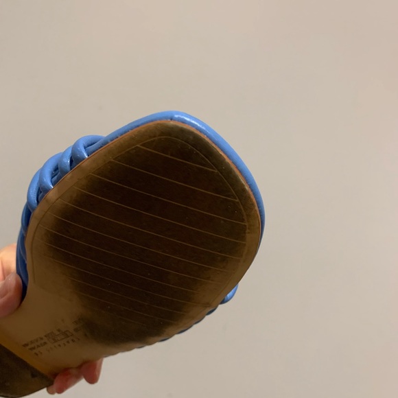 ZARA Flat Crossed Straps Sandles, sky blue - Picture 7 of 9